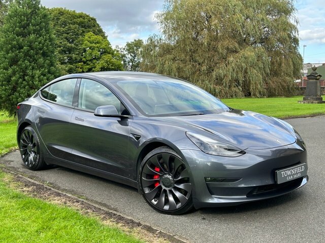 Tesla Model 3 Dual Motor Performance Saloon Grey