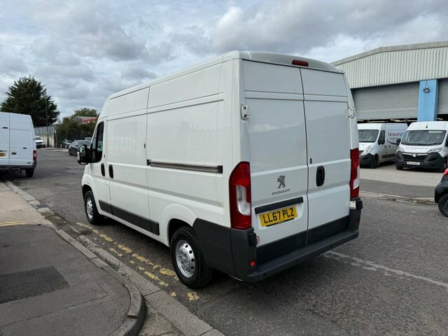 Peugeot Boxer 2017 2.0 Bluehdi 335 Professional Panel Van Di LL67PLZ White #5