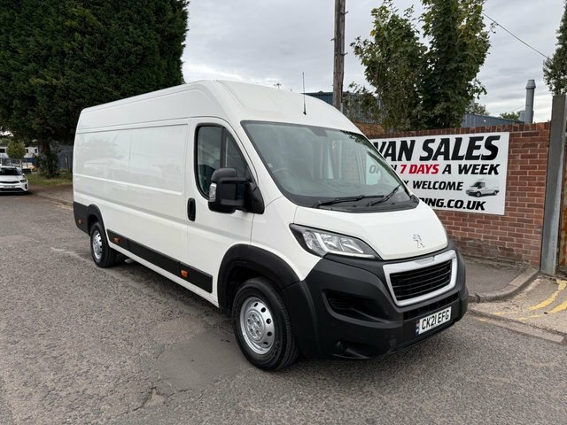 Peugeot Boxer 2021 2.2 Bluehdi 435 Professional Panel Van Di White
