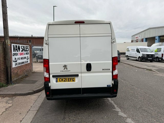Peugeot Boxer Professional White #8