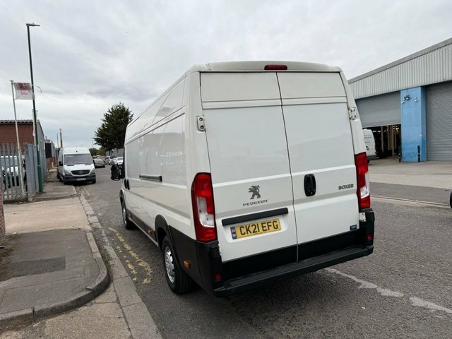 Peugeot Boxer Professional White #7