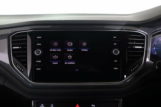 Volkswagen T-Roc Black #38