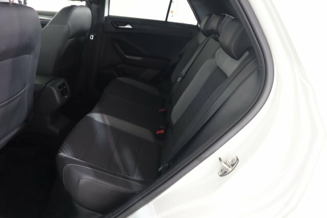 Volkswagen T-Roc Black #17