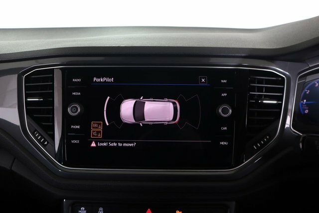 Volkswagen T-Roc Black #41