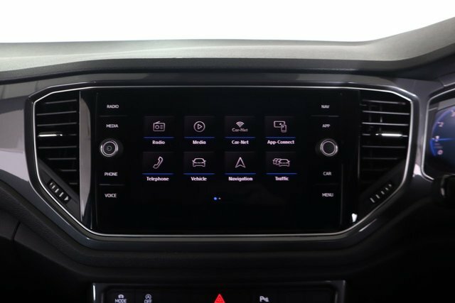 Volkswagen T-Roc Black #37