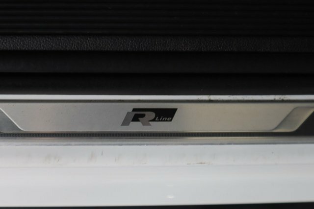 Volkswagen T-Roc Black #46