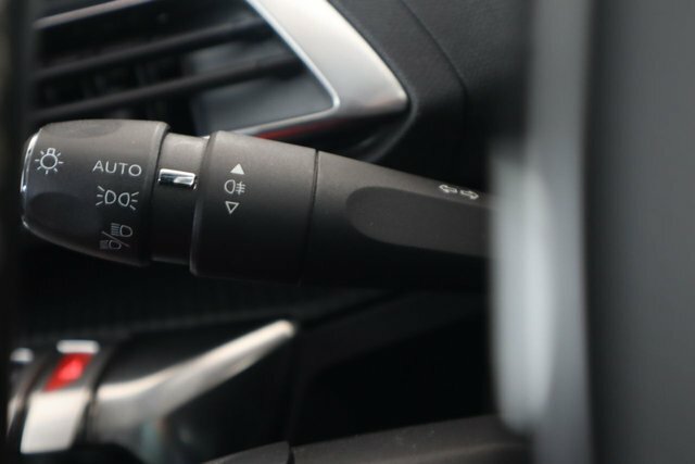 Peugeot 5008 Active Premium #35