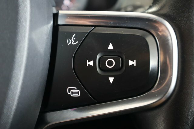 Volvo XC40 2.0 D3 R-design 148 Bhp Black #20