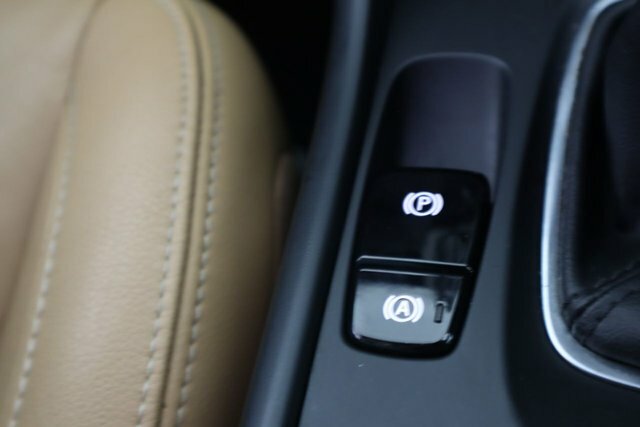 Volvo XC40 2.0 D3 R-design 148 Bhp Black #36