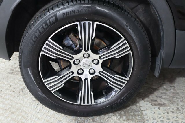 Volvo XC40 2.0 D3 R-design 148 Bhp Black #40