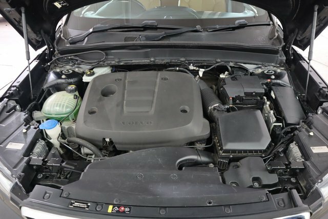 Volvo XC40 2.0 D3 R-design 148 Bhp Black #11