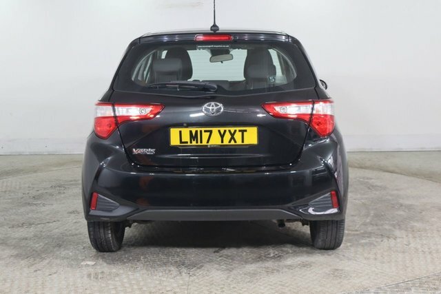 Toyota Yaris 1.5 Vvt-i Icon Tech Hatchback Eu Black #4