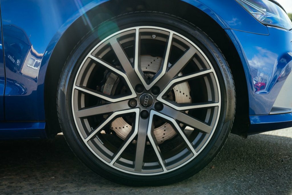 Audi RS6 Avant 4L Performance Blue #3