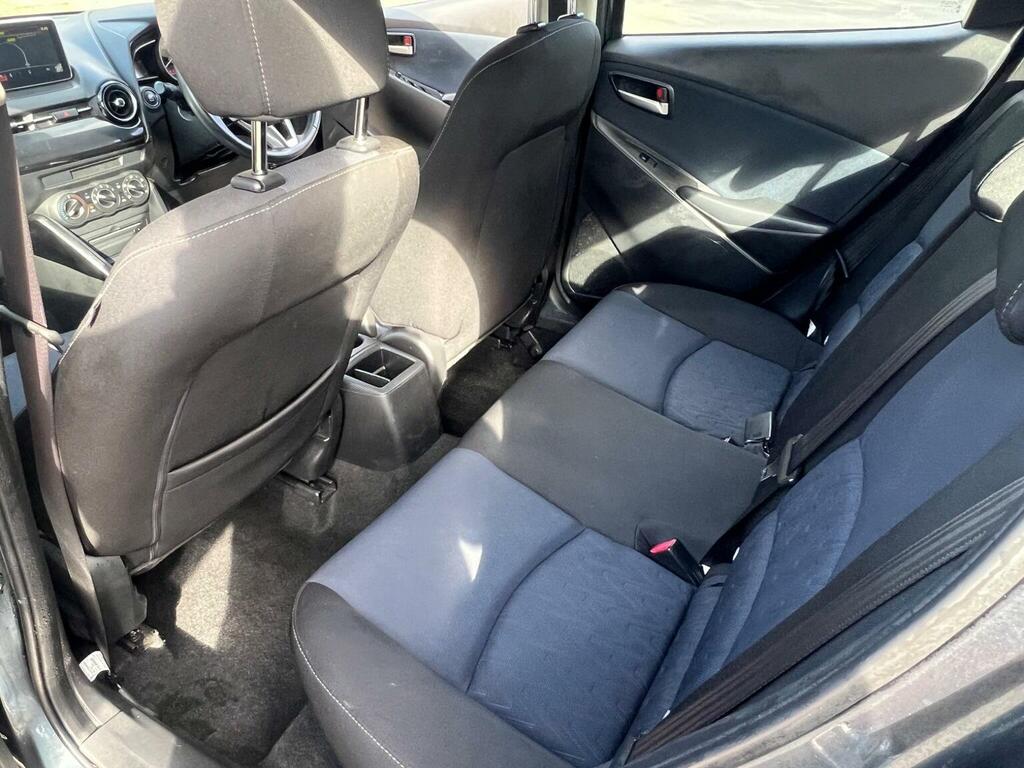 Mazda 2 15 Mazda Mazda2 1.5 Skyactiv-g Se-l Hatchback Silver #18