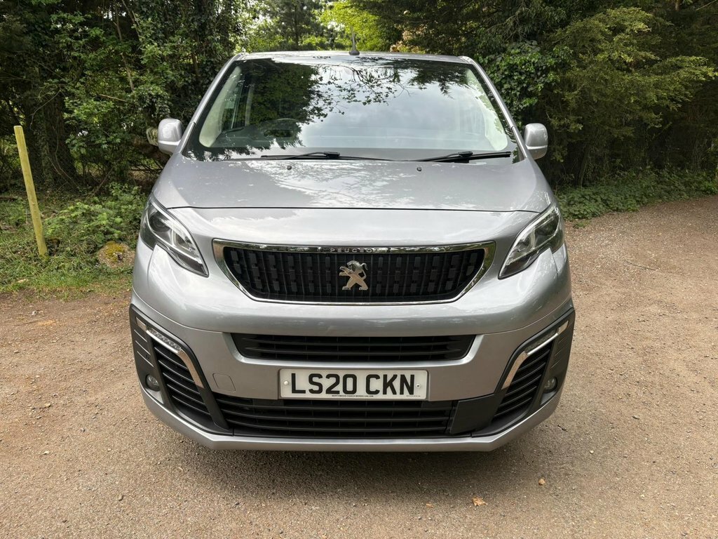 Peugeot Traveller 2L Active Red #2
