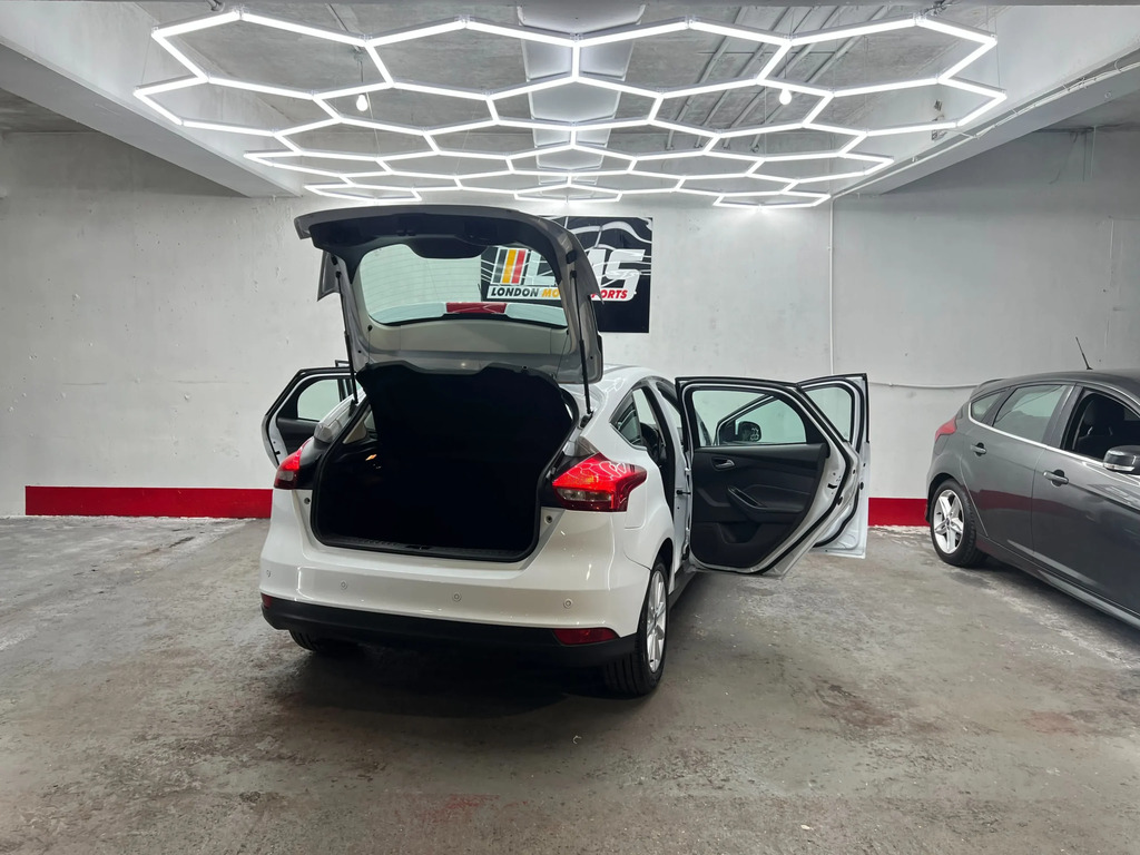 Ford Focus 1.5L Titanium X Grey #64