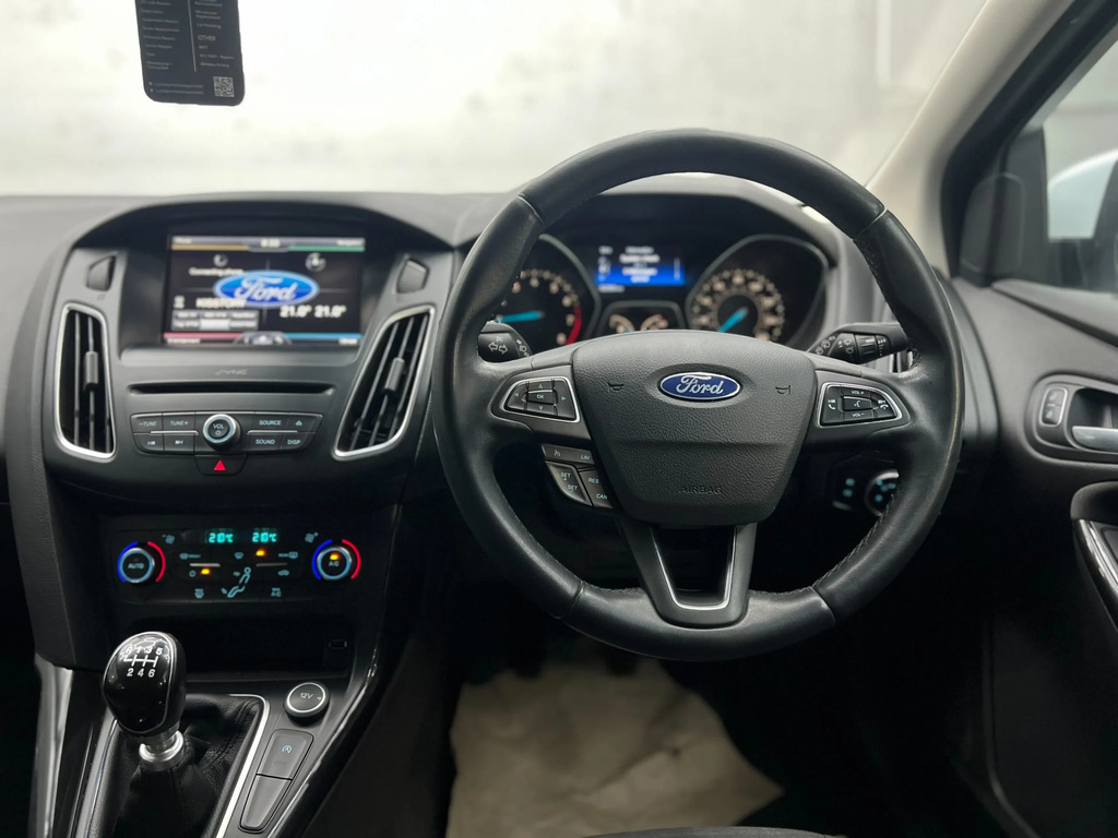 Ford Focus 1.5L Titanium X Grey #46