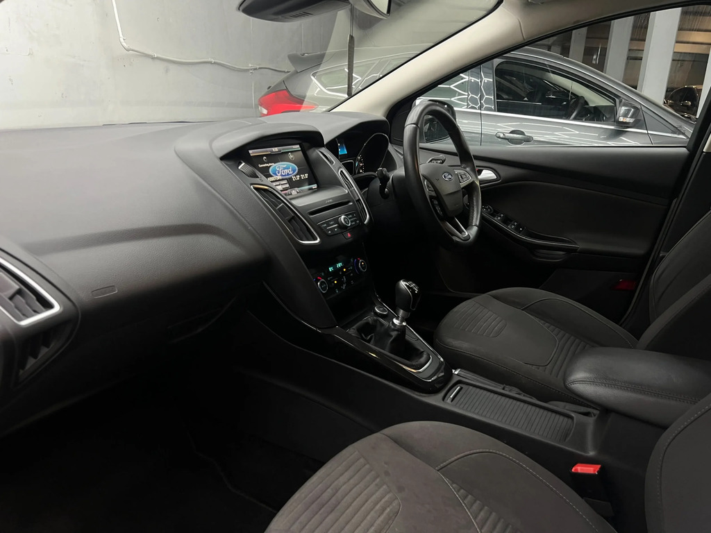 Ford Focus 1.5L Titanium X Grey #43