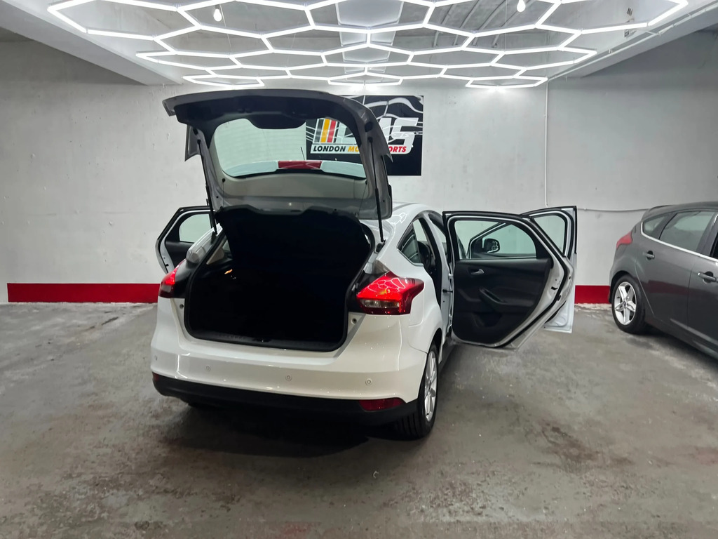Ford Focus 1.5L Titanium X Grey #65
