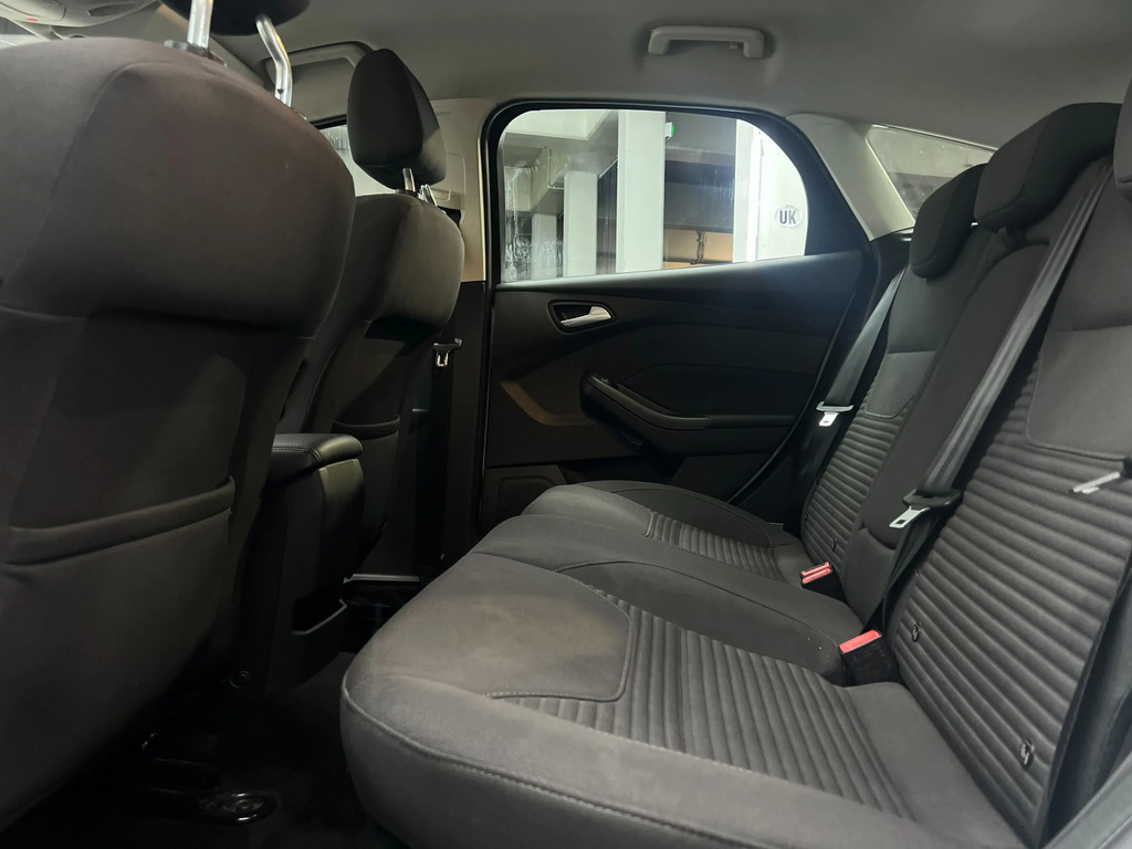 Ford Focus 1.5L Titanium X Grey #52