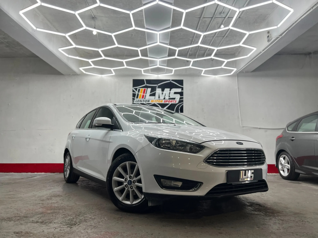 Ford Focus 1.5L Titanium X Grey #25