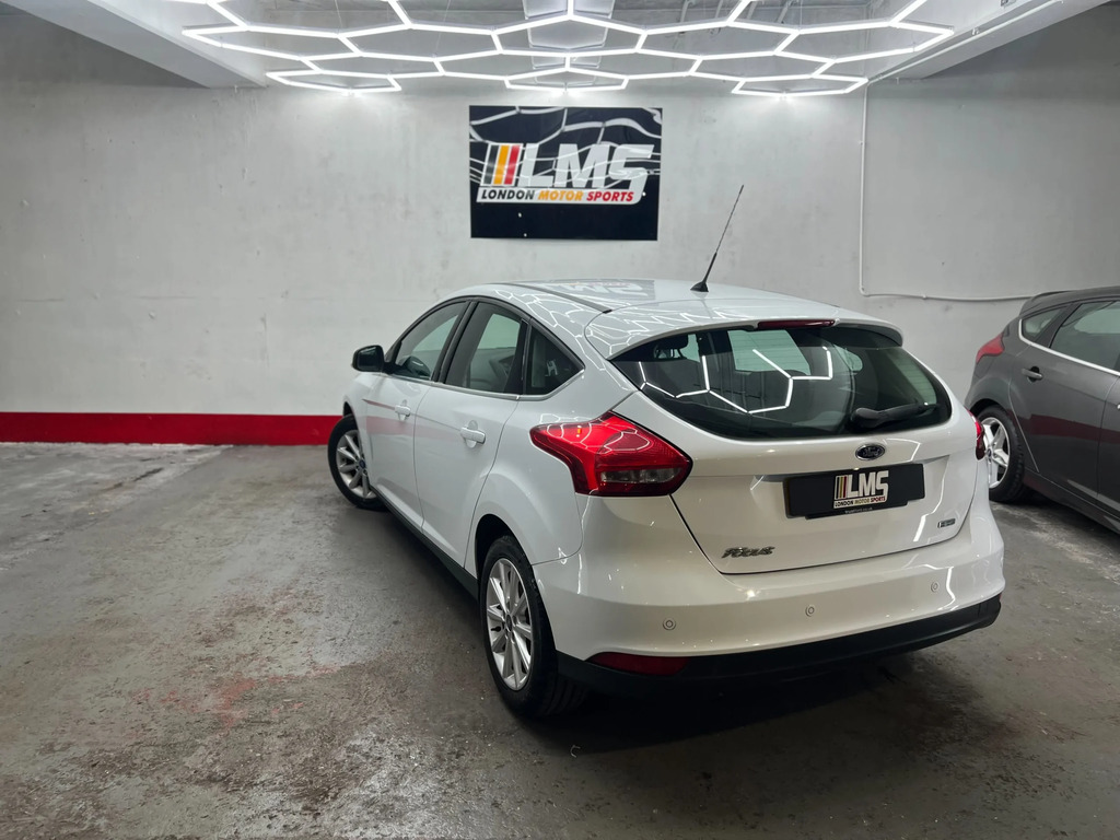 Ford Focus 1.5L Titanium X Grey #76