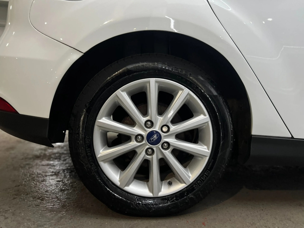Ford Focus 1.5L Titanium X Grey #98