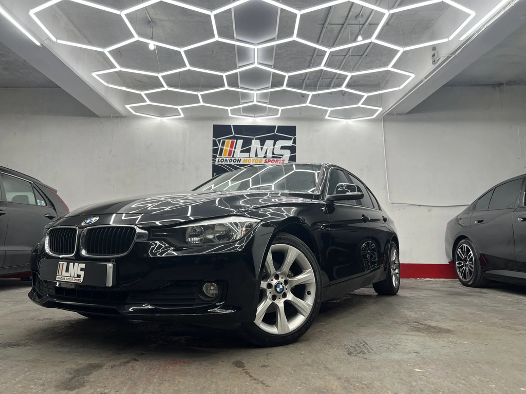 BMW 3 Series Saloon Blue #7