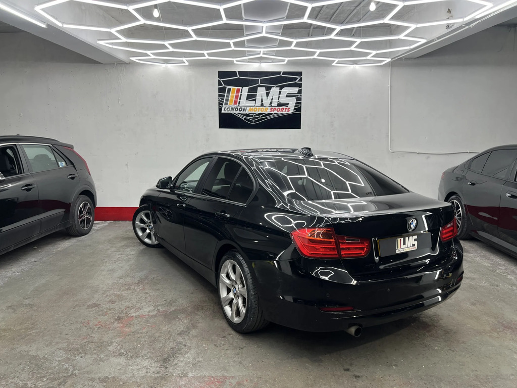 BMW 3 Series Saloon Blue #64