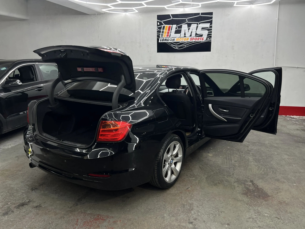 BMW 3 Series Saloon Blue #92