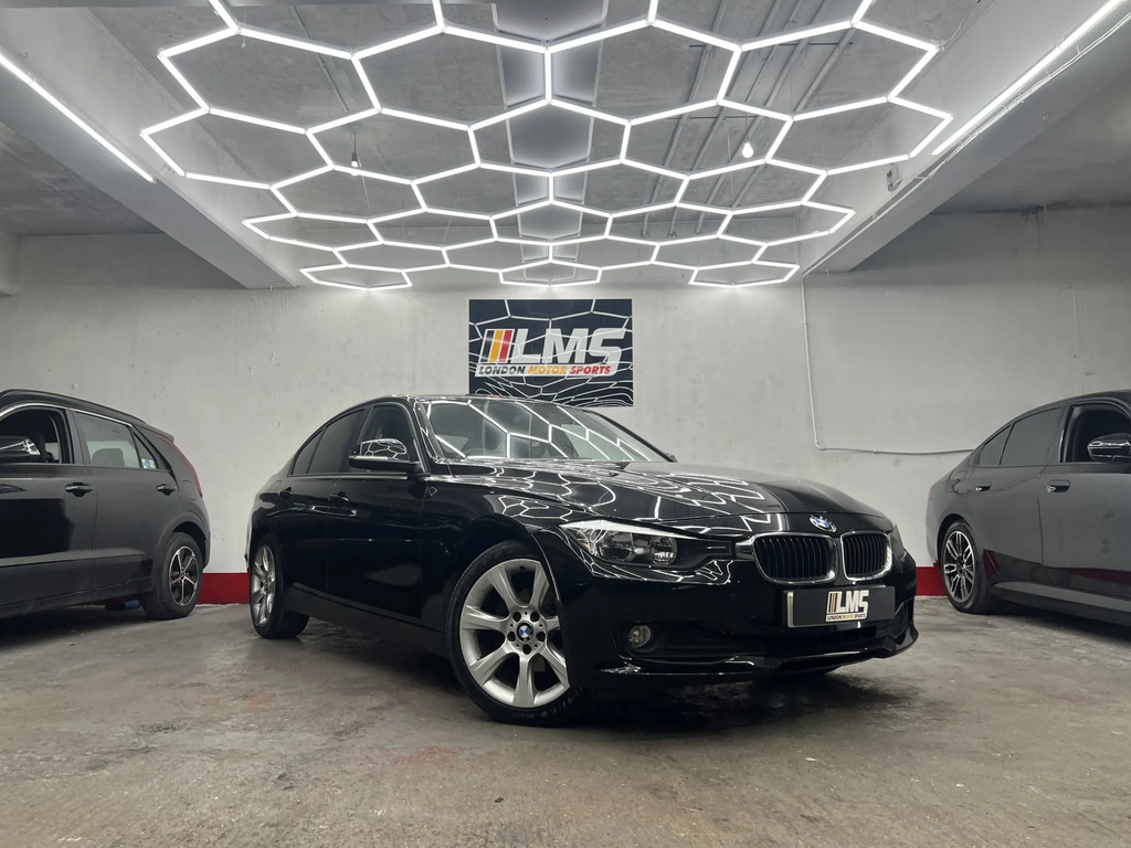 BMW 3 Series Saloon Blue #26