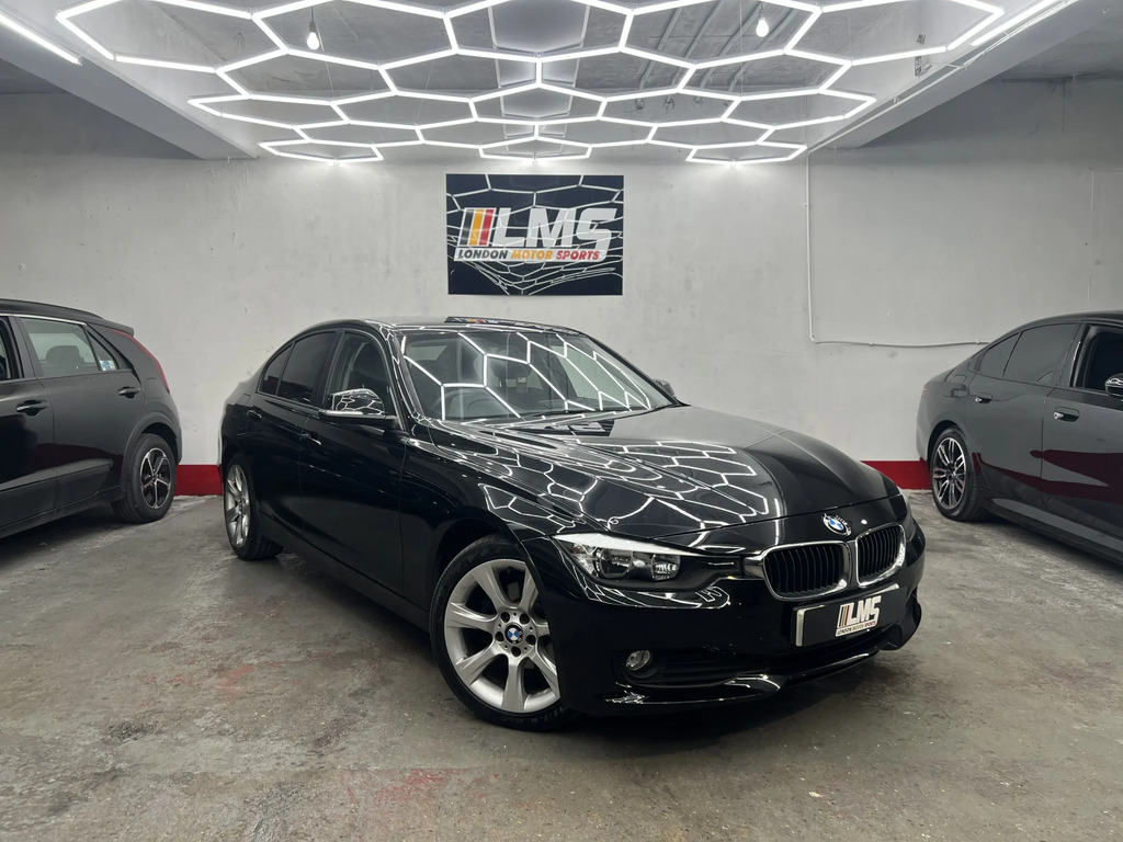 BMW 3 Series Saloon Blue #21
