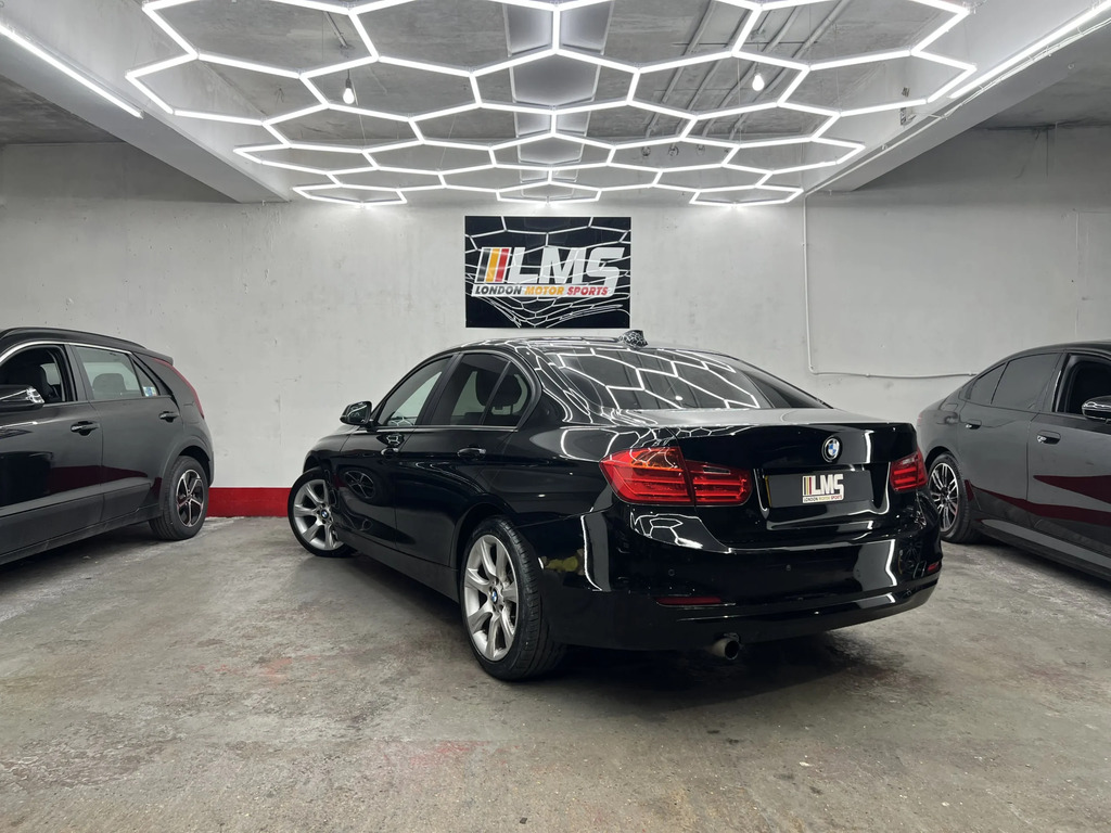 BMW 3 Series Saloon Blue #61
