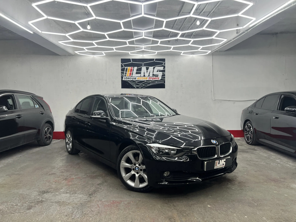 BMW 3 Series Saloon Blue #20