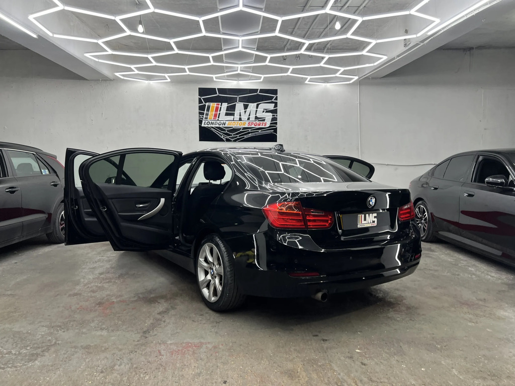 BMW 3 Series Saloon Blue #74