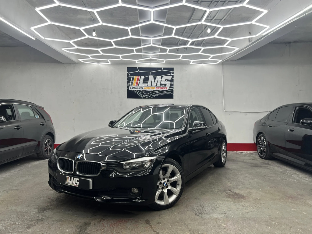 BMW 3 Series Saloon Blue #4