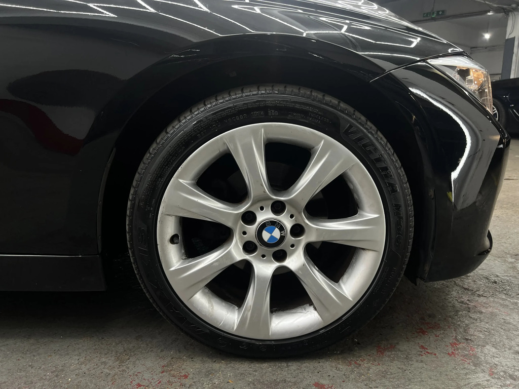 BMW 3 Series Saloon Blue #95