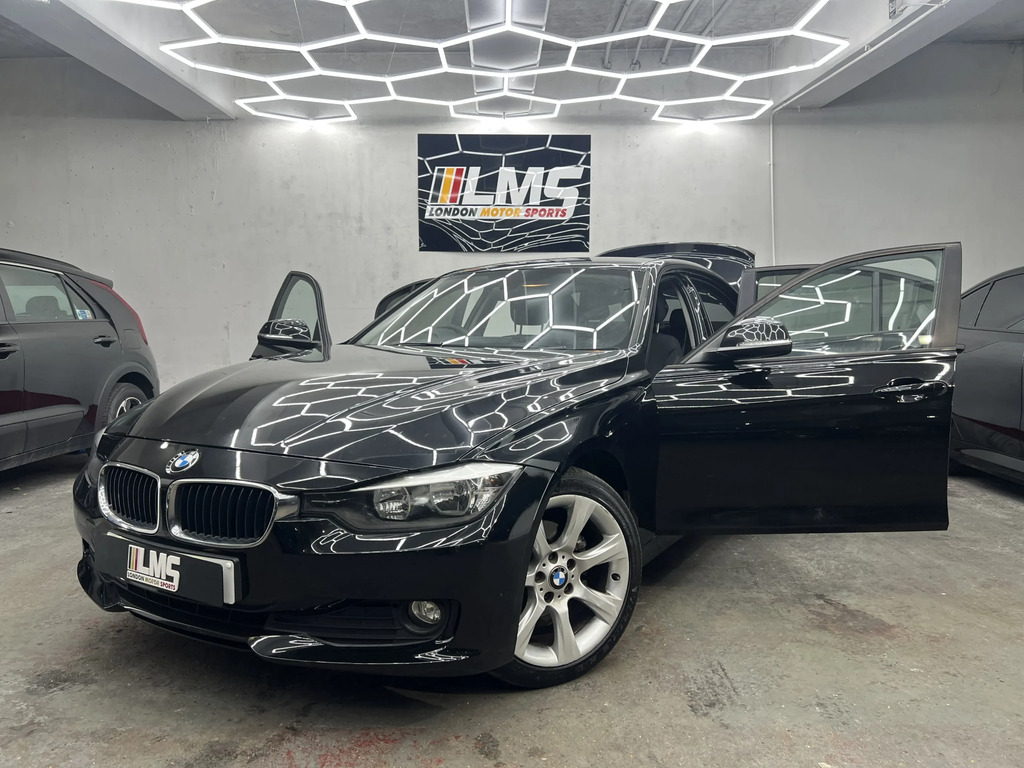 BMW 3 Series Saloon Blue #15