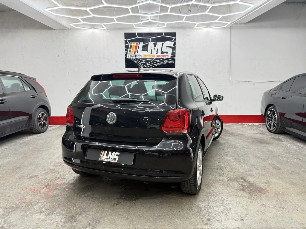 Volkswagen Polo Hatchback #44