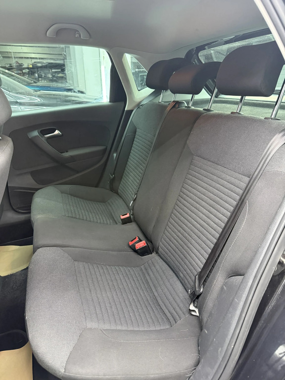 Volkswagen Polo Hatchback #29