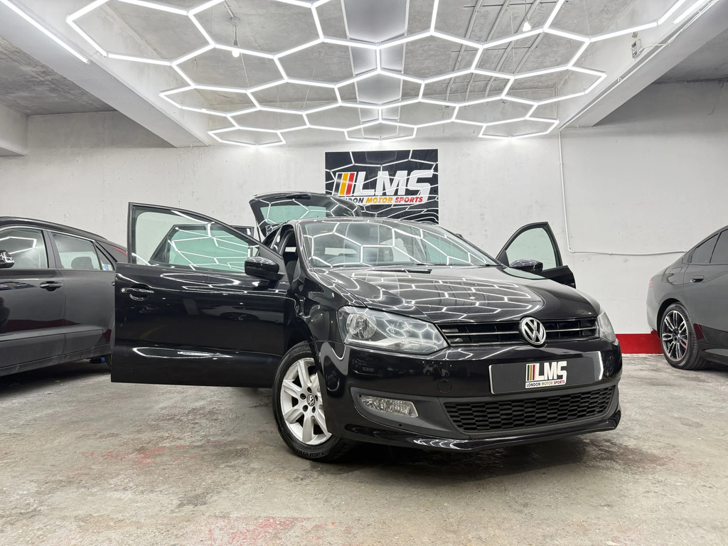Volkswagen Polo Hatchback #21