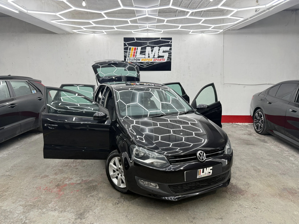 Volkswagen Polo Hatchback #19