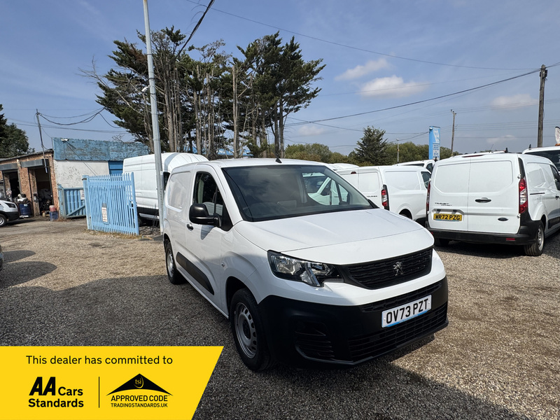 Peugeot Partner Bluehdi Professional Premium Plus White