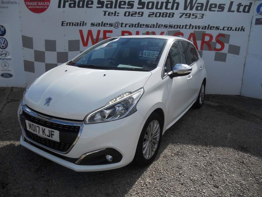 Peugeot 208 1.2 Puretech 82 Allure White #3