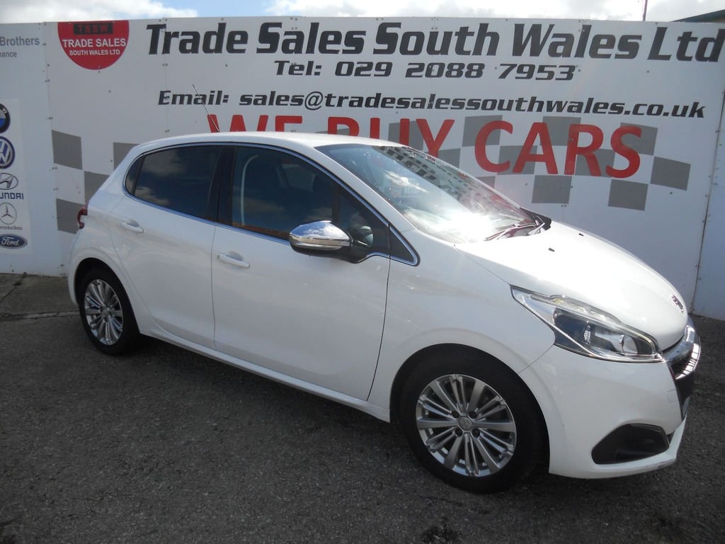 Peugeot 208 1.2 Puretech 82 Allure White