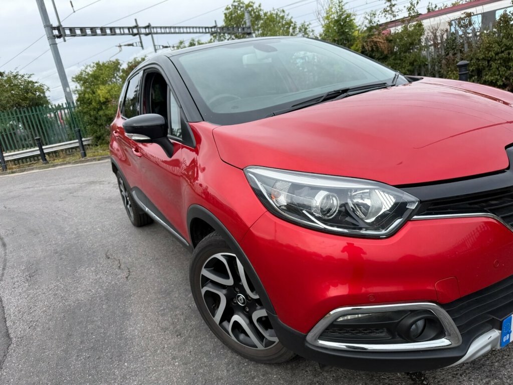 Renault Captur 1.2L Signature Nav LF17TWK Red #5