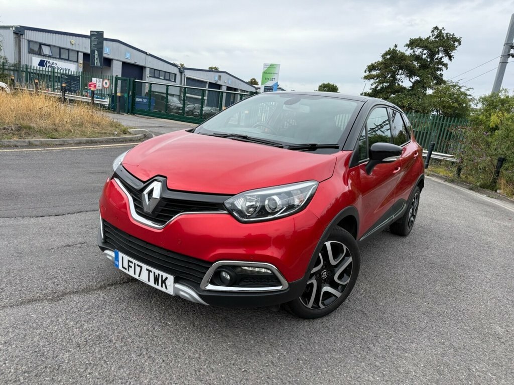 Renault Captur 1.2L Signature Nav LF17TWK Red