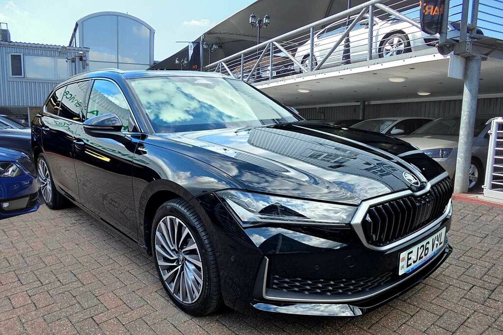 Skoda Superb 1.5 Tsi Iv Laurin Klement Dsg Black