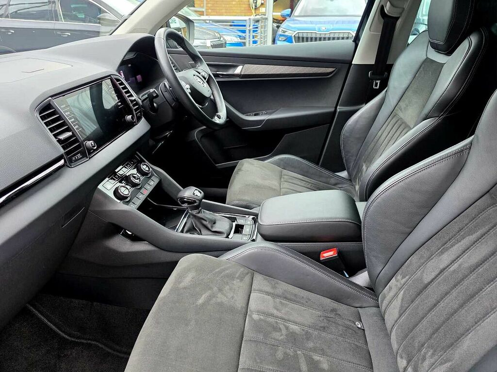 Skoda Karoq 1.5 Tsi Se L Dsg Black #2