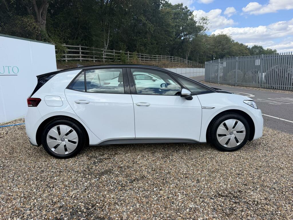 Volkswagen ID.3 Life White #5
